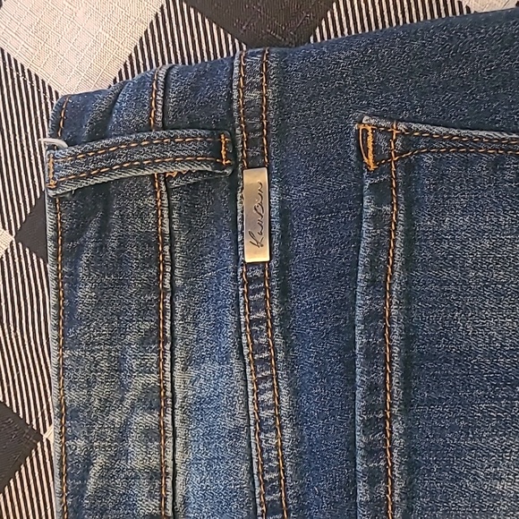 Jeans - Picture 4 of 5